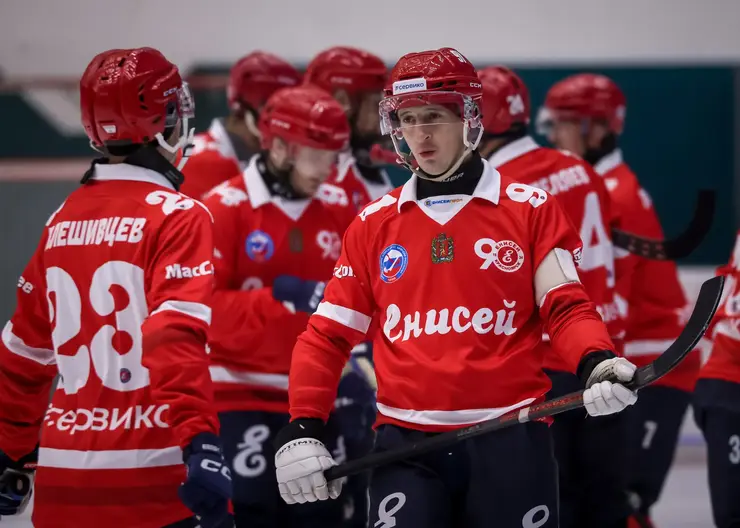 В Кемерове хоккейный «Енисей» проиграл «Воднику» и вылетел из Кубка России