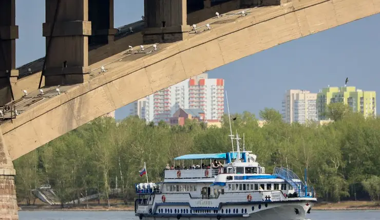 Из Красноярска до 5 августа приостановили рейсы теплоходов до Енисейска