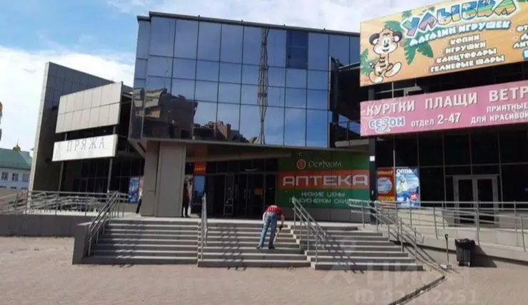 В Красноярске на Павлова за 242 млн рублей продают торговый комплекс «Купеческий»