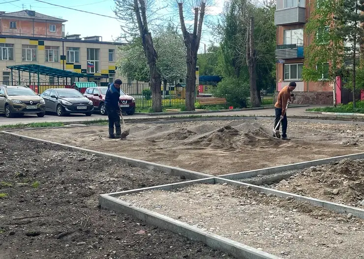 Ремонт дворов в Кировском районе Красноярска выполнен на 50 %