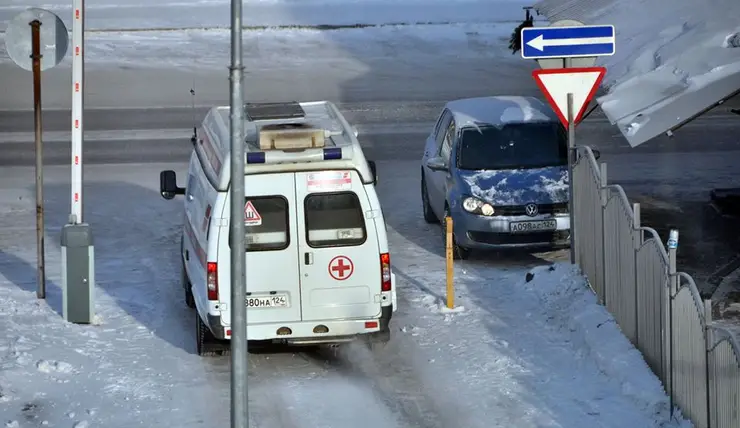 В Красноярске медики скорой помощи будут тестировать пациентов на коронавирус