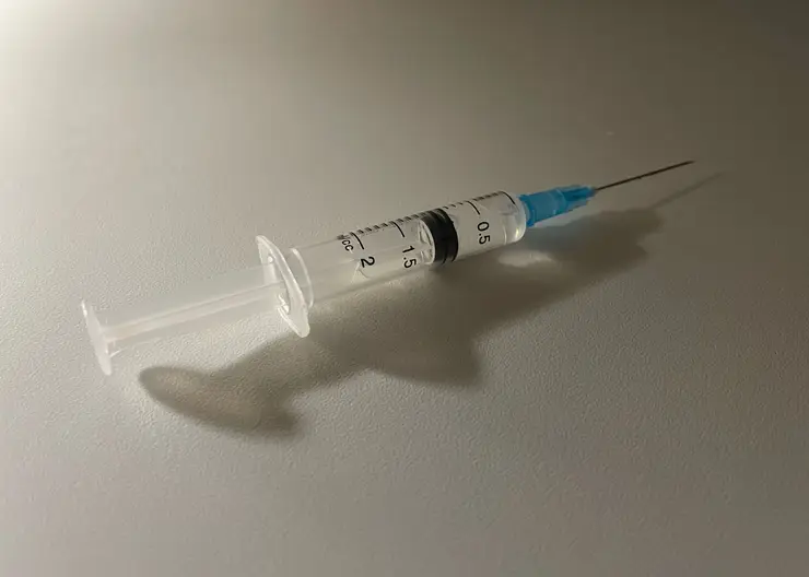 Почти полмиллиона жителей Красноярского края поставили прививку против гриппа