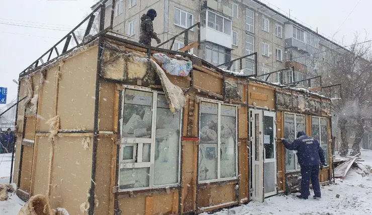 В Ленинском районе Красноярска с начала года демонтировали 298 незаконных времянок
