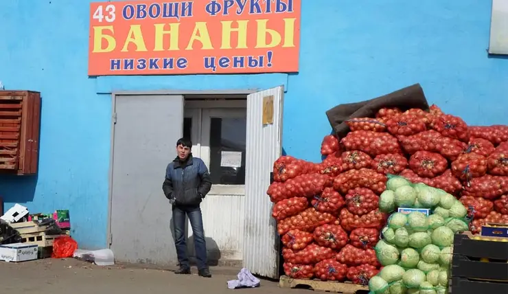 В Красноярске  на «Южный рынок» запретили проезд транспорта
