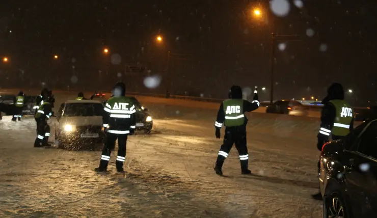 На федеральных трассах возле Красноярска дежурят скрытые патрули ДПС