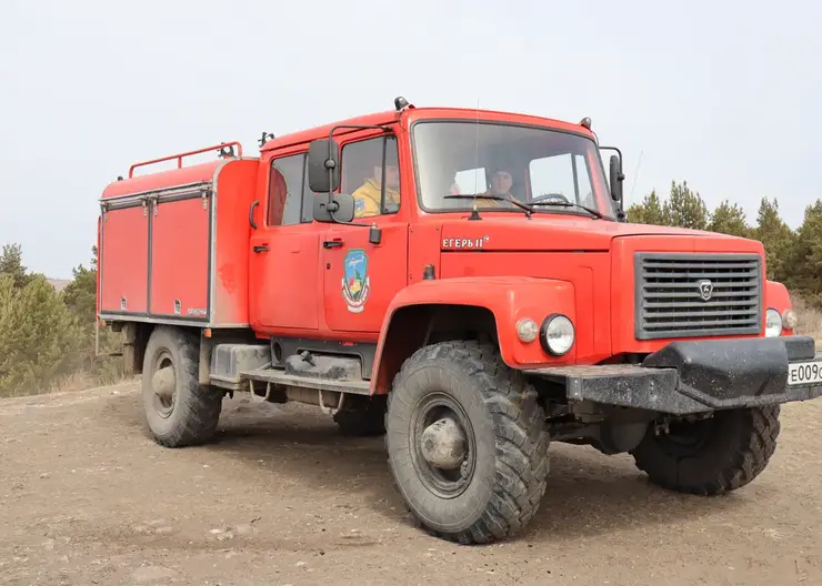 Для лесных пожарных Красноярского края в этом году закупят новую технику