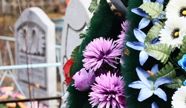 В Красноярске закрепили новые правила работы кладбищ и организации захоронений