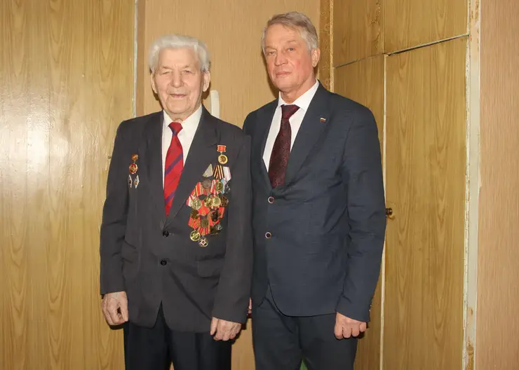 Участника Великой Отечественной войны Петра Иртюгу поздравили с 97-летием
