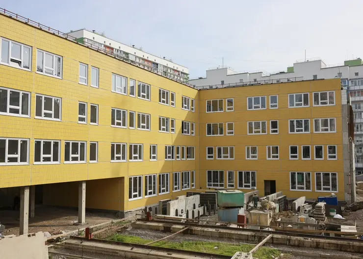 Новая школа в 3-м микрорайоне Солнечного в Красноярске готова на 60 %