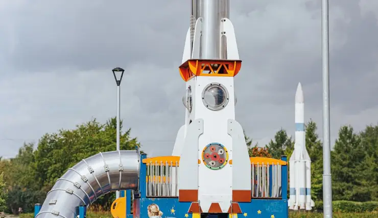 В Красноярске в сквере Космонавтов появится инклюзивная площадка для детей