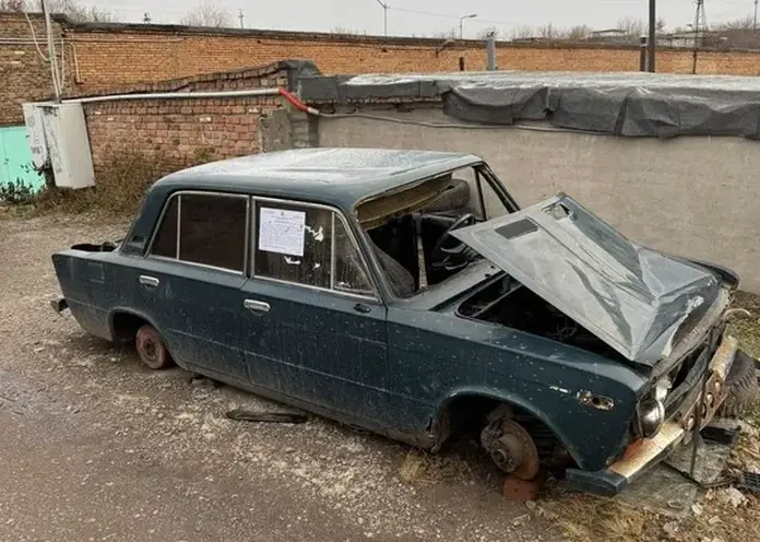 В Красноярске поступило 75 заявок на ликвидацию брошенных авто  в администрацию Октябрьского района