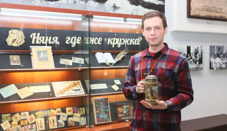 В Красноярском краеведческом музее открылась выставка кружек