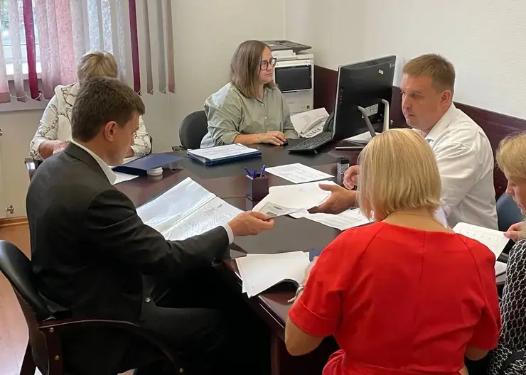 Михаил Котюков подал документы на регистрацию для участия в выборах губернатора Красноярского края