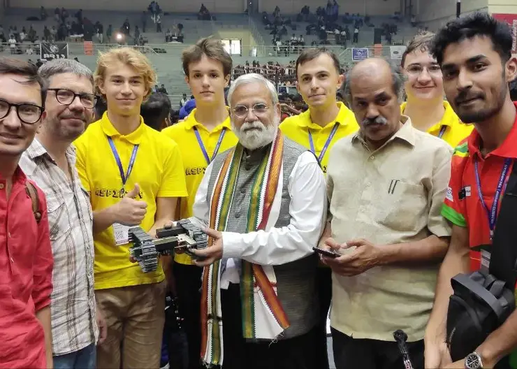 Красноярцы вошли в топ-10 на чемпионате мира по робототехнике в Индии
