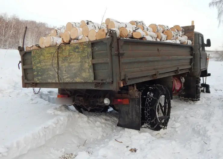 В Минусинском районе разыгрывают машину дров среди вакцинированных от коронавируса