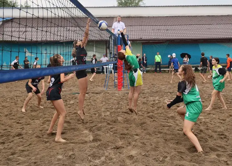В Красноярске проходит фестиваль 100-летия российского волейбола