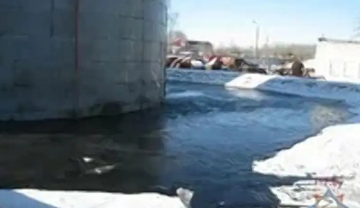 В Енисейском районе произошел разлив 15 тонн нефти