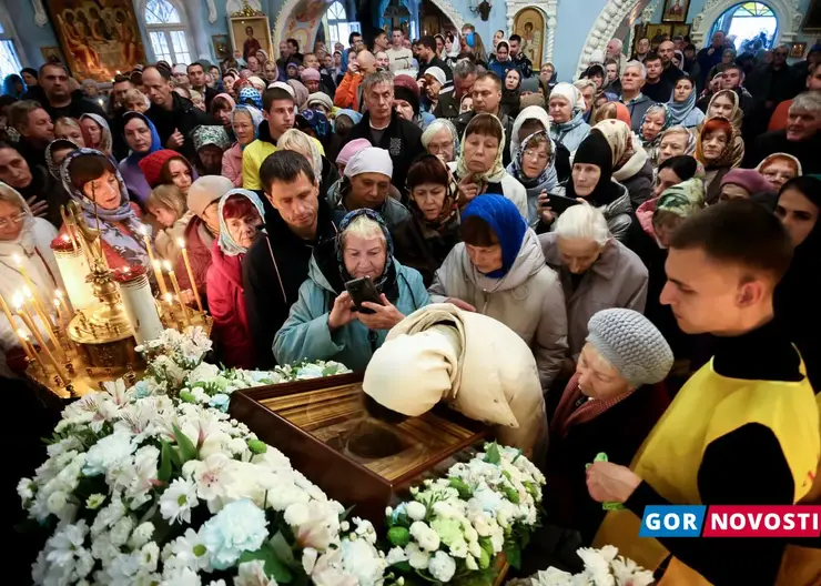 В Красноярск привезли икону Казанской Божией Матери