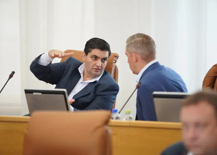 Красноярские депутаты проконтролировали, как в городе реализуется программа развития ЖКХ