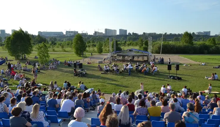 На Центральной набережной Красноярска 28 июня пройдёт «Музыкальная пятница»
