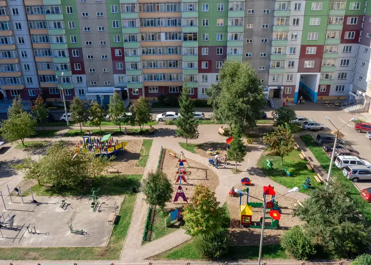 В Советском районе Красноярска продолжается благоустройство дворов при поддержке РУСАЛа - Gornovosti.Ru