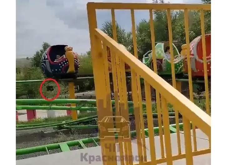 В красноярском «Троя парке» сломался детский аттракцион во время работы