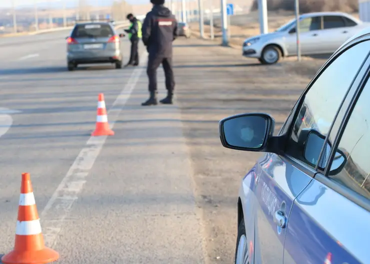 Под Красноярском полицейские остановили машину с поддельным VIN-номером