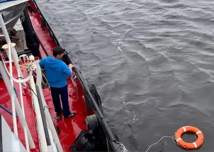 На севере Красноярского края теплоход повредил корпус о подводное препятствие