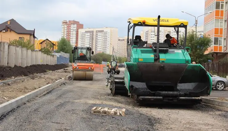 В Красноярске ремонт улицы Абытаевской завершен на 50 %