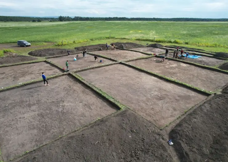 Под Красноярском археологи изучают огромный курган тагарской культуры