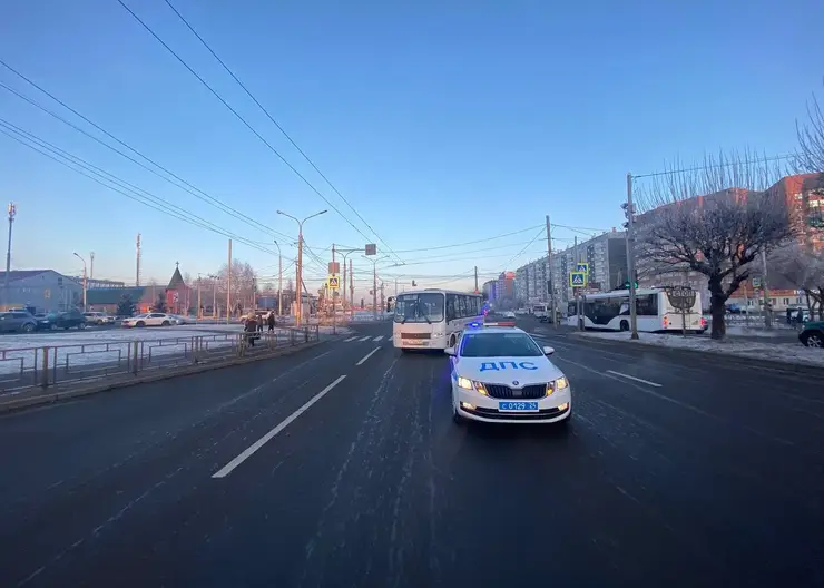 В Красноярске водитель автобуса сбил 71-летнию пенсионерку