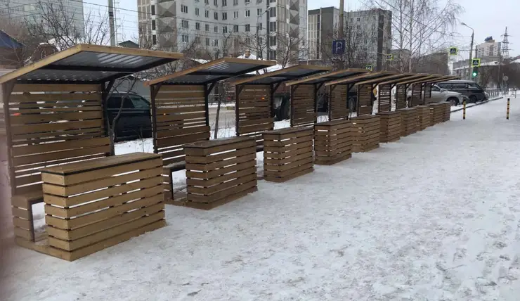 В Железнодорожном районе Красноярска установили социальные ряды