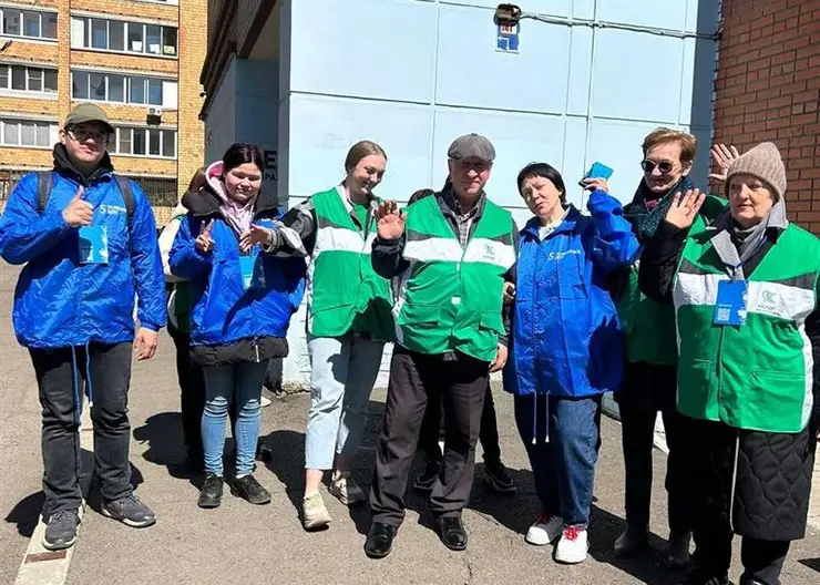 В Красноярске благодаря волонтерам 15 тысяч горожан приняли участие в голосовании за благоустройство
