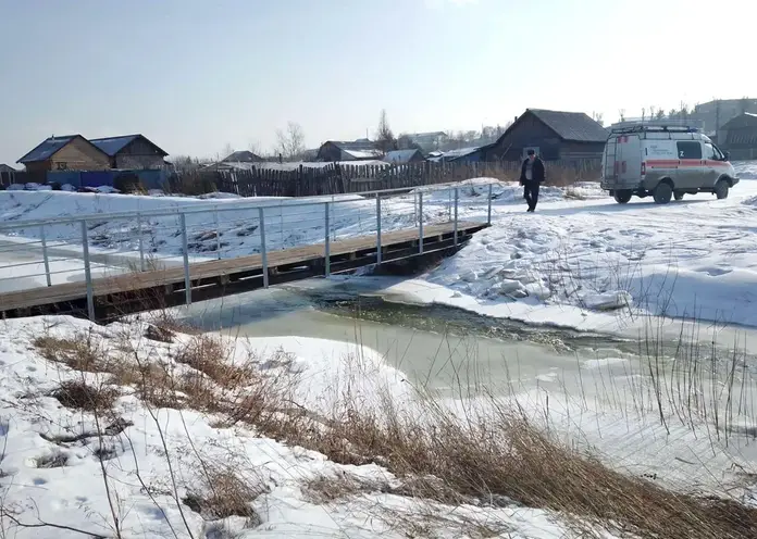 В Красноярске открыли водоспуск для контроля уровня воды в реке Бугач