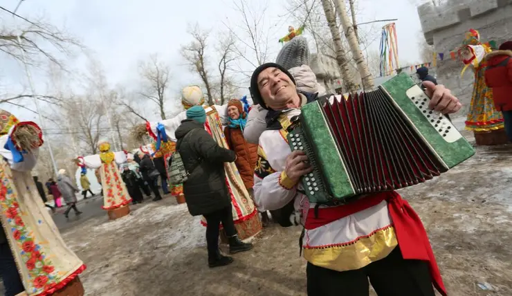 Во всех районах Красноярска с 12 по 17 марта отметят Масленицу