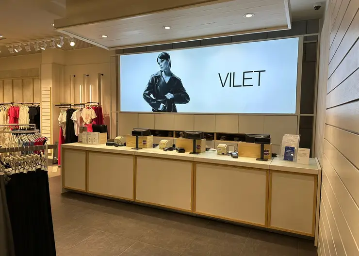 В ТРЦ «Планета» в Красноярске открылся магазин женской одежды VILET