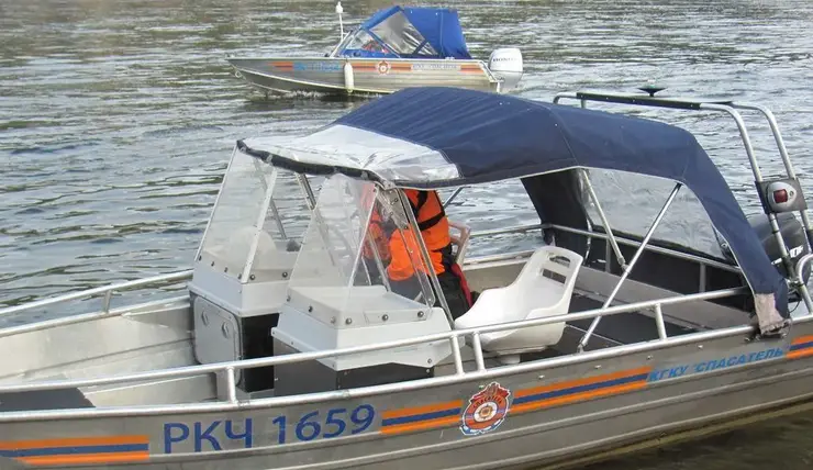 Спасатели Красноярского края нашли двух рыбаков на реке Кизир