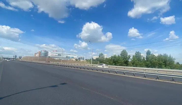 В Красноярске отремонтировали Октябрьский мост