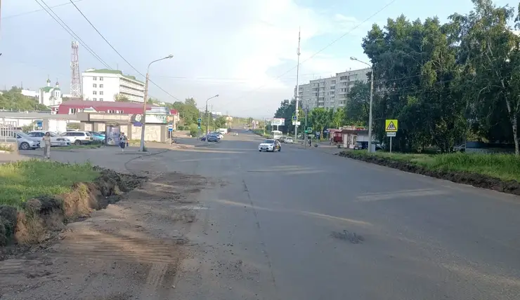 В красноярском микрорайоне Солнечном ремонтируют дороги на 5 улицах