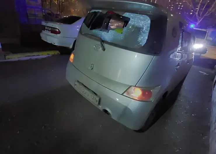 В Красноярске водителя «Мерседеса» осудят за стрельбу в чужую машину