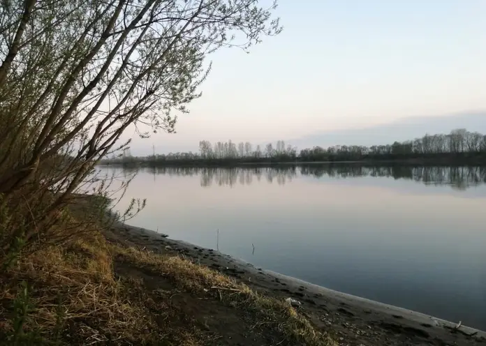 На берегу реки Кан нашли тело одной из утонувших девочек