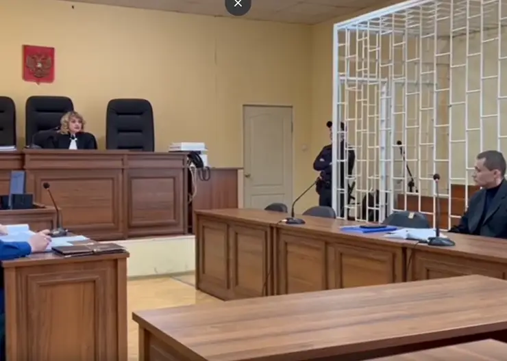 В Красноярском краевом суде начали рассматривать дело Полины Дворкиной