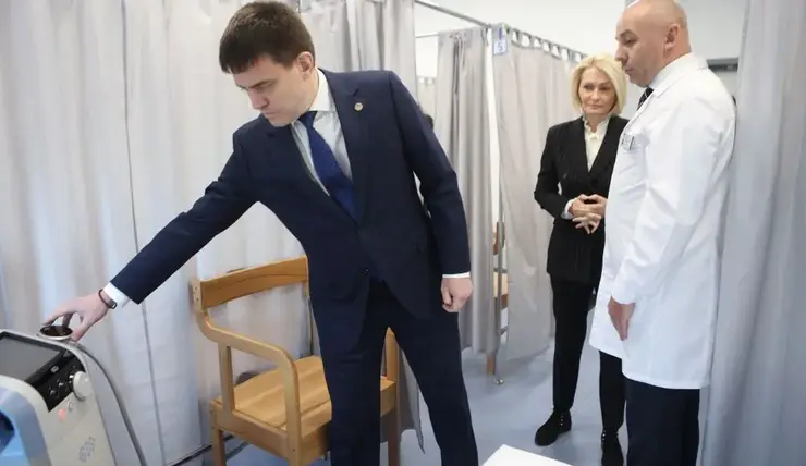 Виктория Абрамченко посетила новый медцентр РУСАЛа в Красноярске
