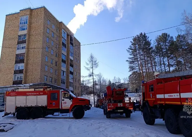 В Дивногорске в многоэтажке сгорела квартира из-за зарядки для планшета