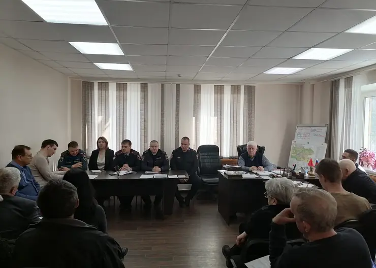 «Красноярская рециклинговая компания» продолжает встречаться с представителями СНТ и ДНТ