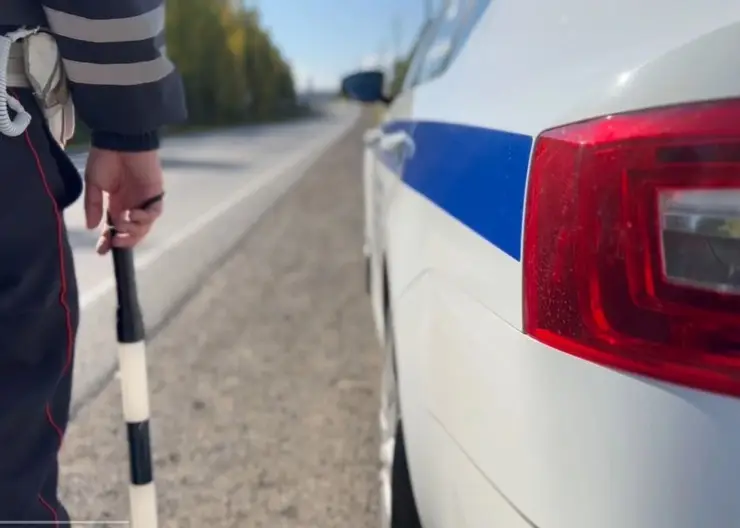 В Красноярске в аварии на парковке «Планеты» пострадал 14-летний водитель электросамоката