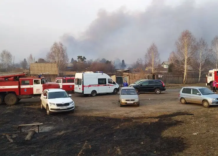 Под Канском сгорели 15 дачных строений