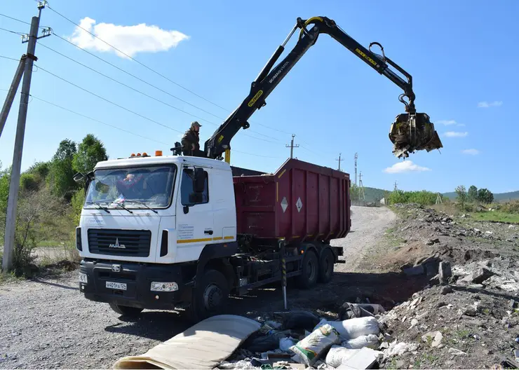 В Красноярске убрали 115 несанкционированных свалок в Свердловском районе