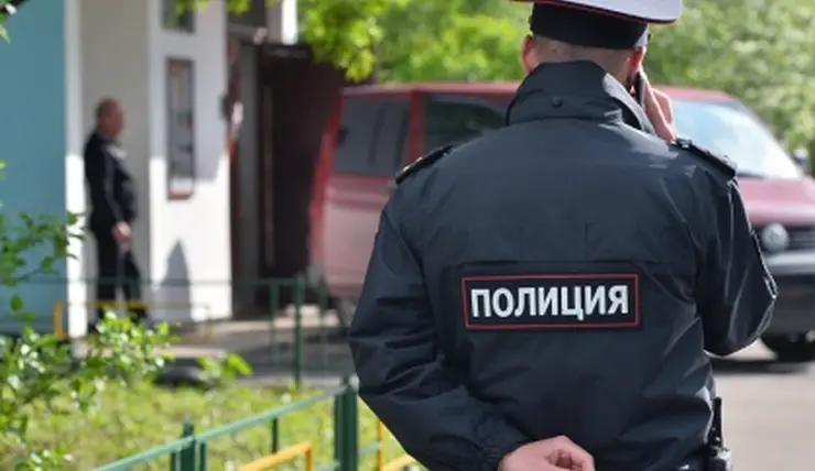 В Красноярске 27-летний мужчина разбил окна в Соборной мечети