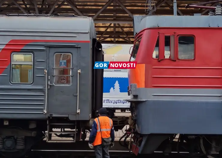 Восемь вагонов с углем сошли с рельсов под Красноярском